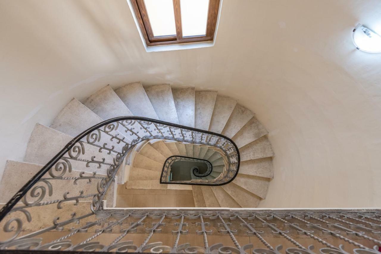 Traditional Maltese Townhouse Hotel Sliema Exterior photo